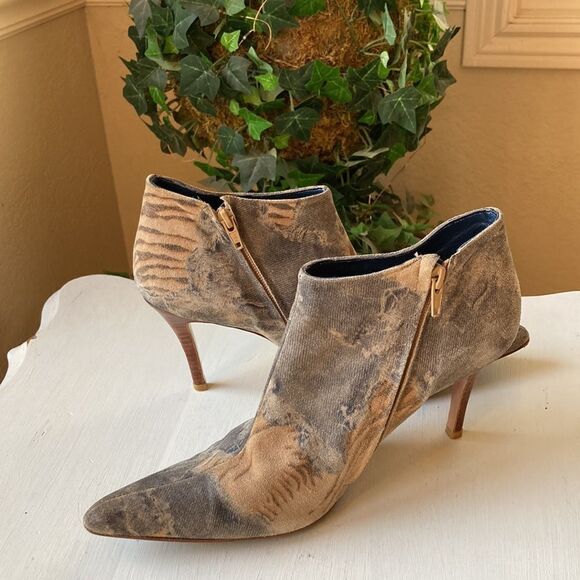 Anthropologie Rebecca Sanver Suede Tiger Print Bootie Size EUR 41 - Picture 15 of 16